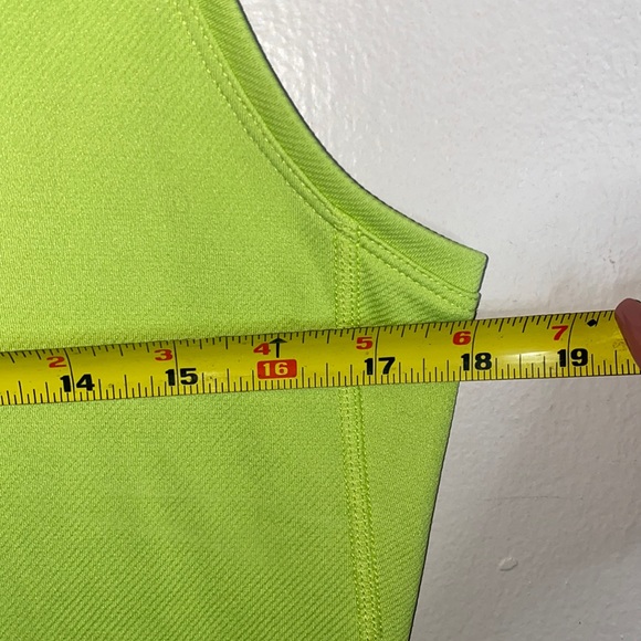 🐚Nike lime green performance sleeveless top! - Picture 5 of 7